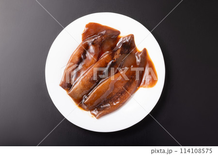 ツボ抜き イカ 照り焼き用 調理前(アルゼンチンマツイカ 中国産) ツボ抜き イカ 照り焼き用 調理前(アルゼンチンマツイカ 中国産) 114108575