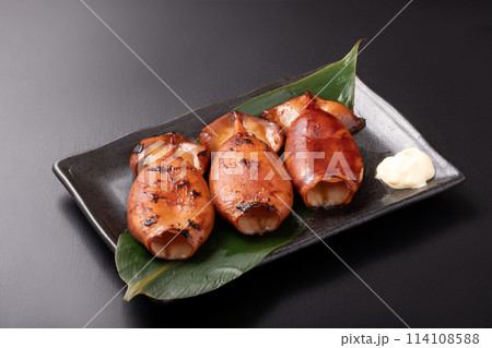 ツボ抜き イカ 照り焼き(アルゼンチンマツイカ 中国産) ツボ抜き イカ 照り焼き(アルゼンチンマツイカ 中国産) 114108588