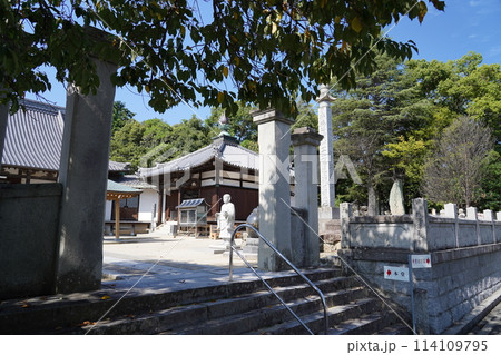 四国お遍路 国分寺 境内 四国お遍路 国分寺 境内 114109795
