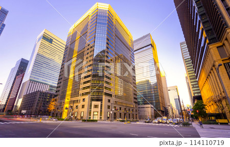 東京大手町　夕景 114110719