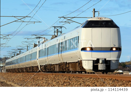 【JR西日本】683系「サンダーバード」（北陸本線：芦原温泉〜丸岡） 114114439