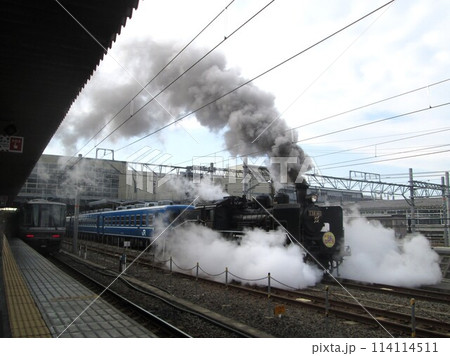 【JR西日本】C56形+12系「SL北びわこ号」(北陸本線:米原駅) 【JR西日本】C56形+12系「SL北びわこ号」(北陸本線:米原駅) 114114511