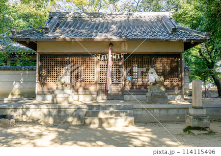 大阪府茨木市西河原の新屋坐天照御魂神社（西河原社）　拝殿 114115496