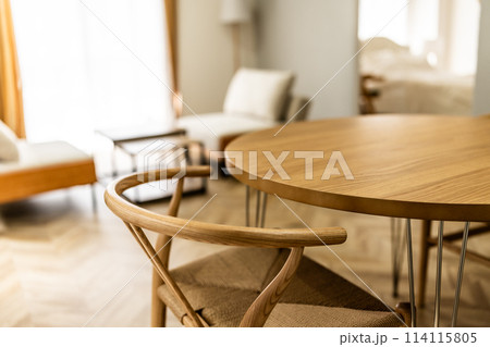丸テーブルのある暮らし 114115805