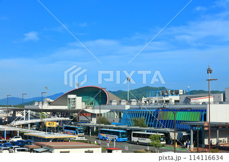 【香川県】快晴の高松空港ターミナル 【香川県】快晴の高松空港ターミナル 114116634