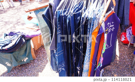 「骨董・蚤の市（古布）」 114118021