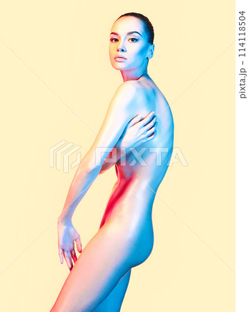 Beautiful figure of a nude model. Sexy lady. 114118504