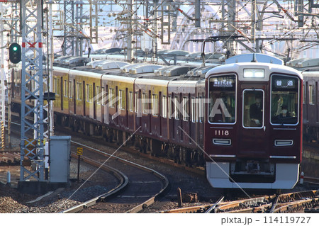 ［HK］阪急宝塚本線1000系電車（各停：大阪梅田⇔宝塚） 114119727
