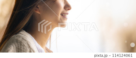 女性のソフトフォーカスな写真 女性のソフトフォーカスな写真 114124061