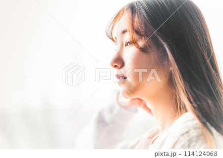 清楚な女性のポートレート 清楚な女性のポートレート 114124068