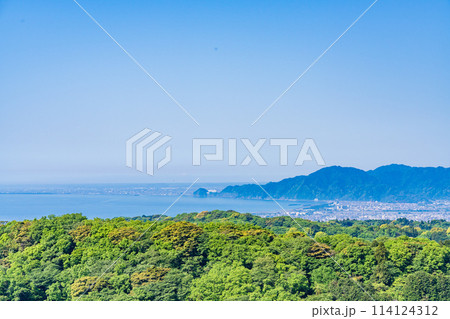 (静岡県)日本平の山頂から望む、焼津・大崩海岸方面 (静岡県)日本平の山頂から望む、焼津・大崩海岸方面 114124312