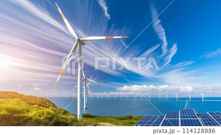 太陽光パネルと海上に並ぶ風車 114128986