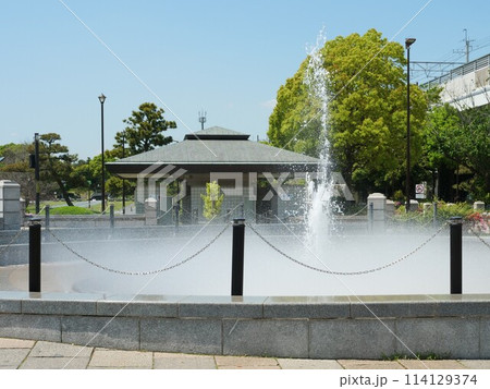 葛西臨海公園入口の噴水 114129374