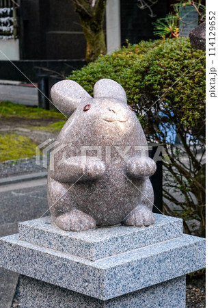 岡﨑神社の可愛い狛ううさぎ（京都） 114129652