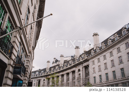 ロンドン市内のストリート 114138528