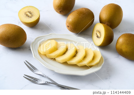 ニュージーランド産ゴールデンキウイ 114144409