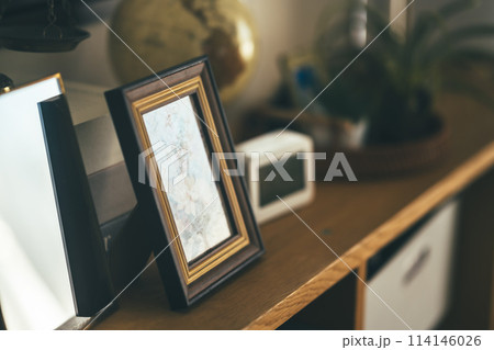 フォトフレームのある部屋 114146026