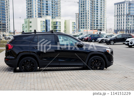 black luxury GMC 114151229