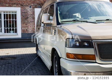 American automobile GMC Savana 114151935