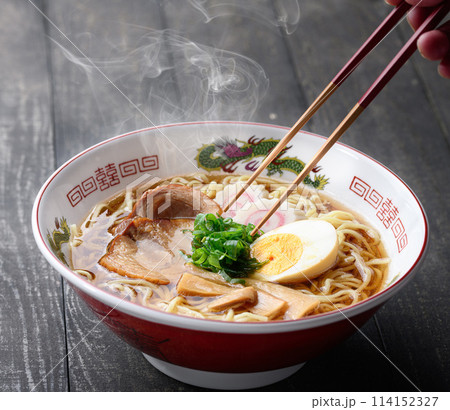 醤油ラーメン 114152327