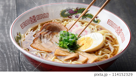 醤油ラーメン 114152329