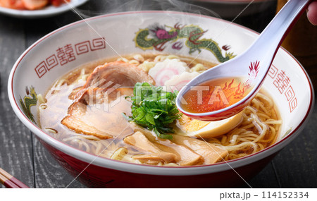 醤油ラーメン 114152334