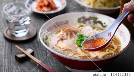 醤油ラーメン 114152336