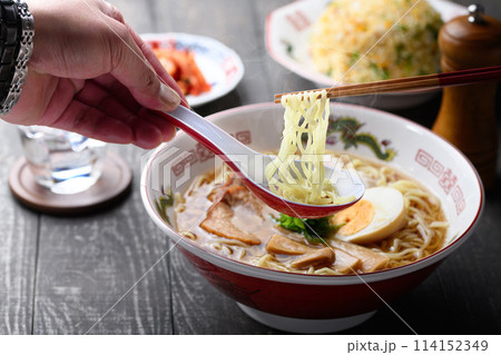 醤油ラーメン 醤油ラーメン 114152349