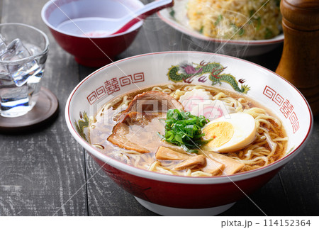 醤油ラーメンと炒飯 醤油ラーメンと炒飯 114152364
