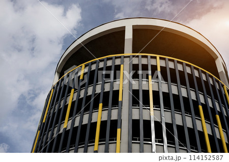 multi-level parking 114152587