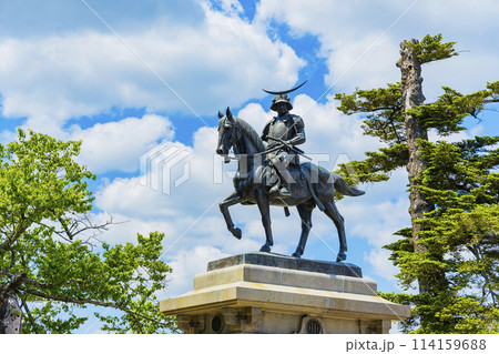 青葉城址と伊達政宗騎馬像 青葉城址と伊達政宗騎馬像 114159688