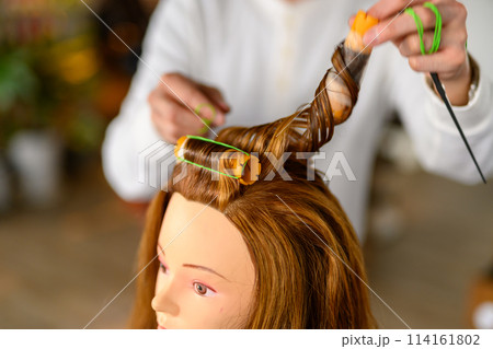 ヘアサロンのイメージ 114161802