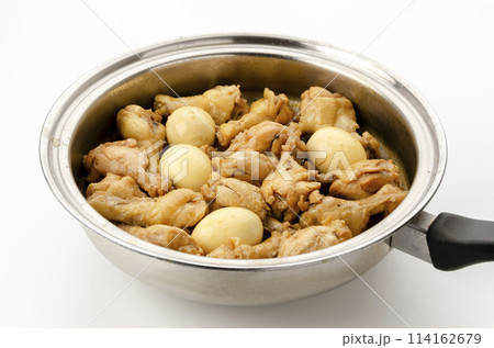 鶏手羽元とたまごの甘辛煮 鶏手羽元とたまごの甘辛煮 114162679