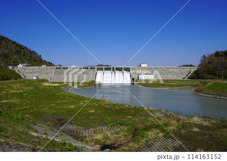 春の当別ダムを正面から・2024 114163152