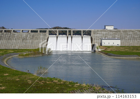 春の当別ダムを正面から・2024 114163153
