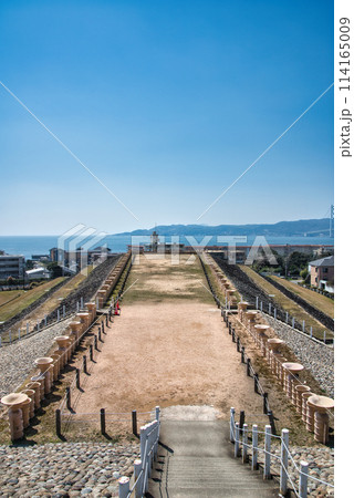 兵庫県下最大の古墳「五色塚古墳」 114165009