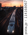 新幹線　夕暮れ　電車 114168067