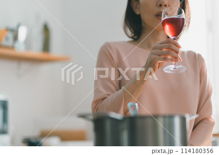 a forty-something woman 114180356