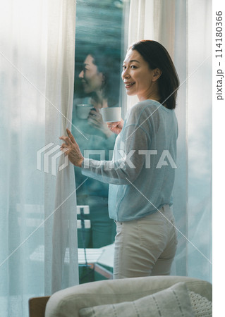 窓ガラスの拭きムラ 114180366