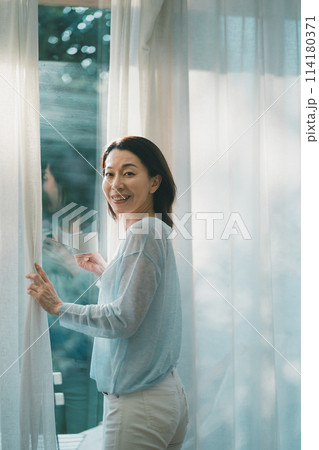 a forty-something woman 114180371