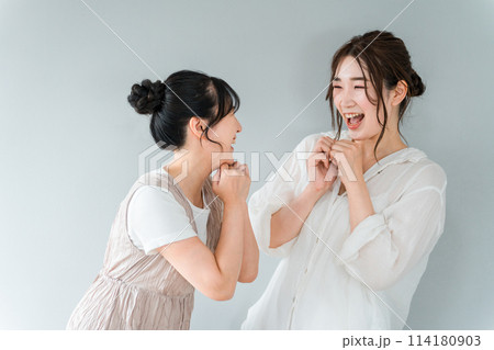 美容・ビューティー・メイクアップ・サロン・エステ・女性イメージ 114180903