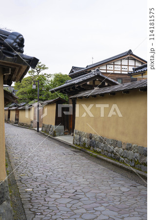 【縦写真】金沢の長町武家屋敷跡 【縦写真】金沢の長町武家屋敷跡 114181575