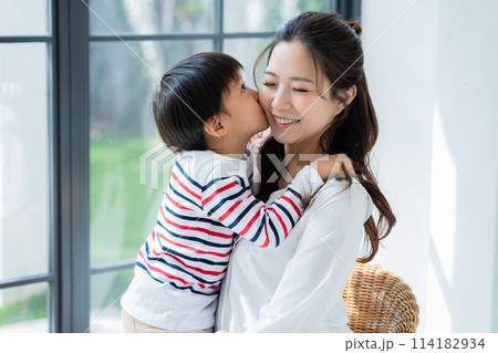 仲良し親子 114182934
