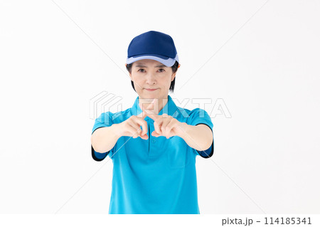 ミドル女性 ユニホーム バツ ミドル女性 ユニホーム バツ 114185341