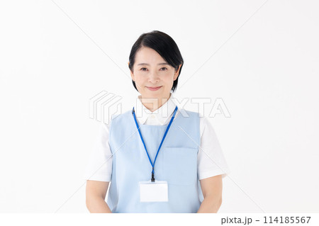 ミドル女性　ヘルパー　保育 114185567