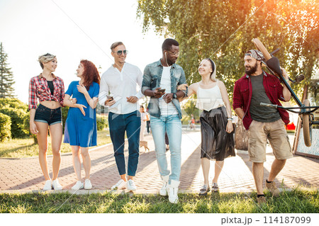 Diversity Friends Friendship Team Community Concept Diversity Friends Friendship Team Community Concept 114187099