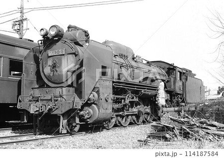 D51形蒸気機関車　内火室最高部移変表示板　希少な筆文字！！ noogata-pakuPAR531412530_TP_V1.jpg