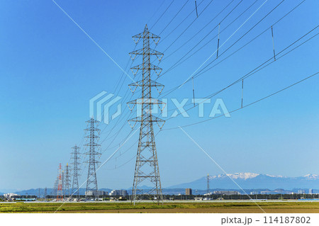 鉄塔のある風景 114187802
