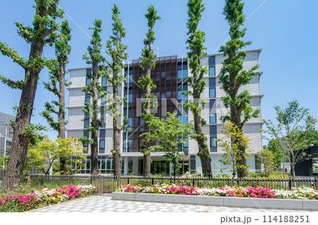 東京都目黒区の東京地方裁判所中目黒庁舎 114188251