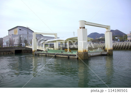 宮ノ下港(粟島汽船)/志々島、粟島ゆき連絡船/香川県三豊市詫間町 宮ノ下港(粟島汽船)/志々島、粟島ゆき連絡船/香川県三豊市詫間町 114190501